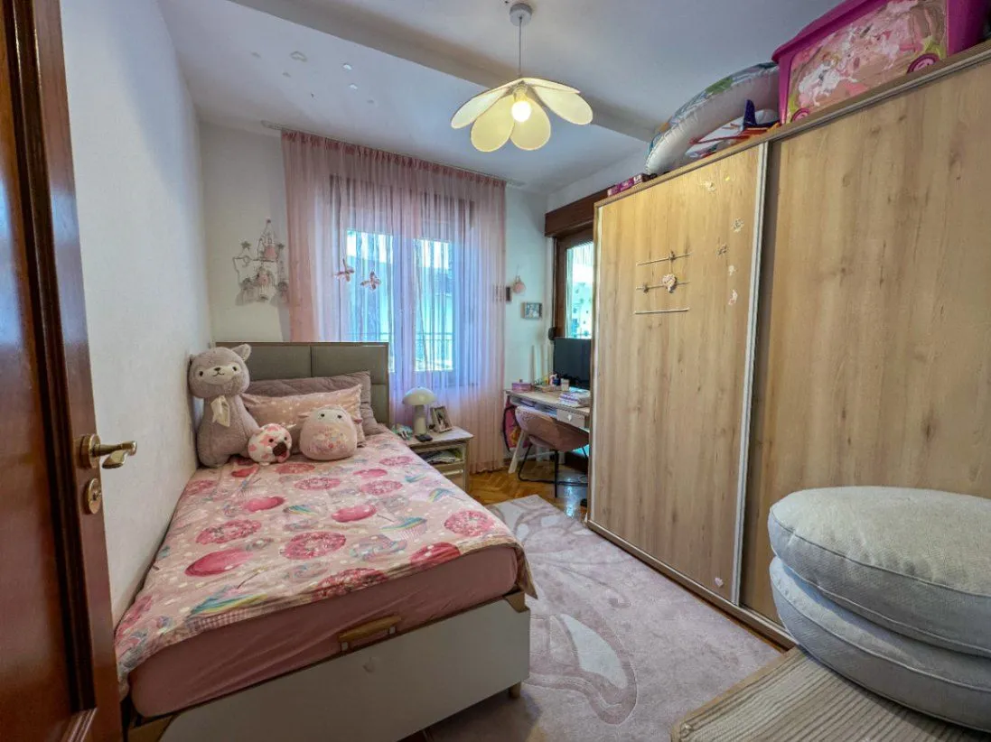 Prodaja, dvosoban stan, 72m², Pod Goricom, Podgorica