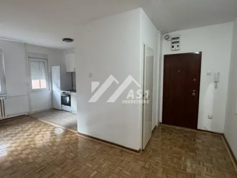 Rent, three bedroom apartment, 85m², Bulevar Oslobodjenja, Novi Sad Sve Podlokacije - image 3