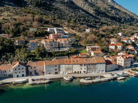 Izdavanje, kuća, 90m², Muo, Kotor - image 25