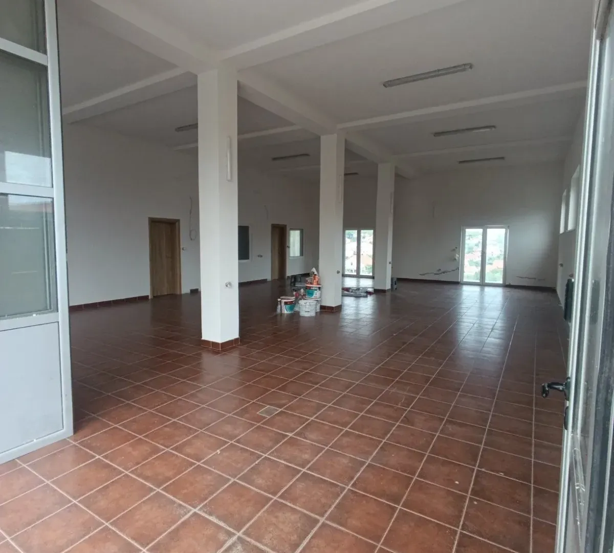 Rent, office space, 160m², Kaludjerica, Grocka