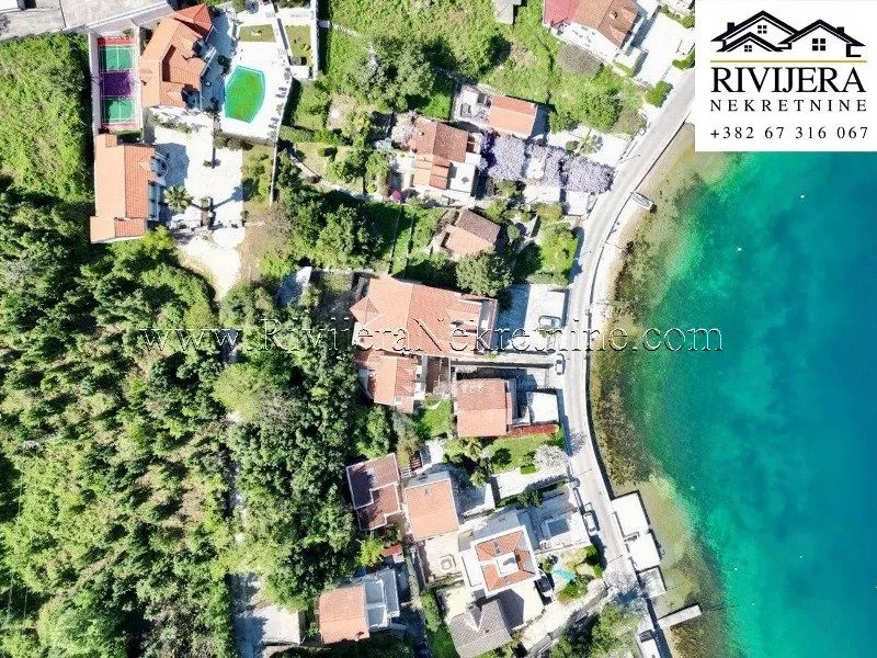 Sale, house, 300m², Stoliv, Kotor
