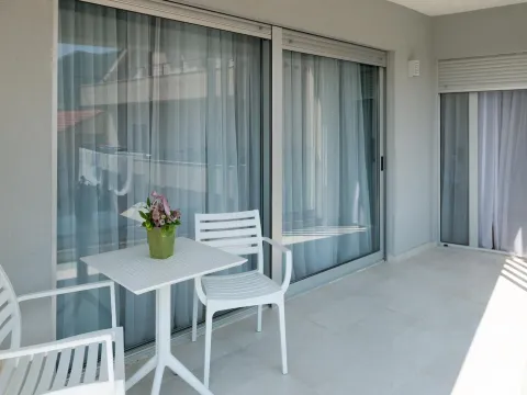 Rent, two bedroom apartment, 109m², Seljanovo, Tivat - image 14