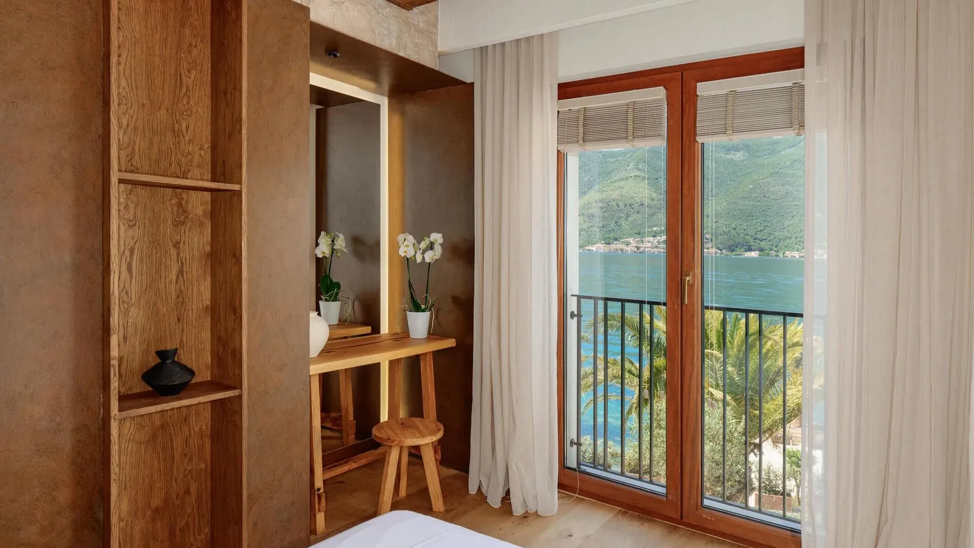 Sale, house, 420m², Dobrota, Kotor