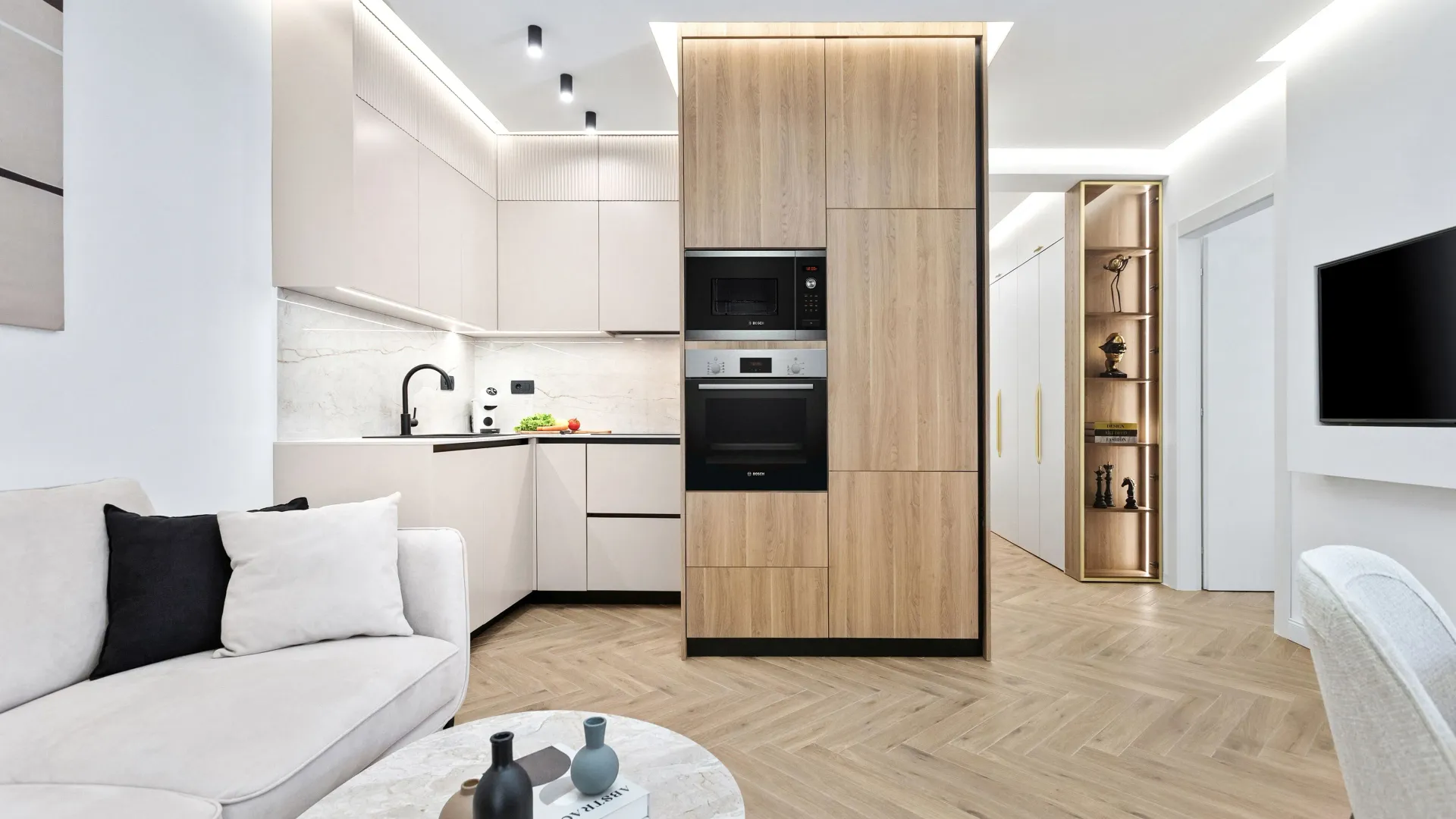 Rent, two bedroom apartment, 60m², Centar, Budva