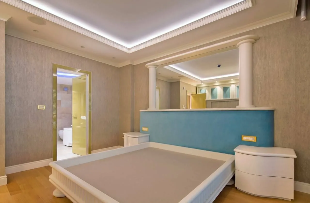 Prodaja, dvosoban stan, 115m², Centar, Budva