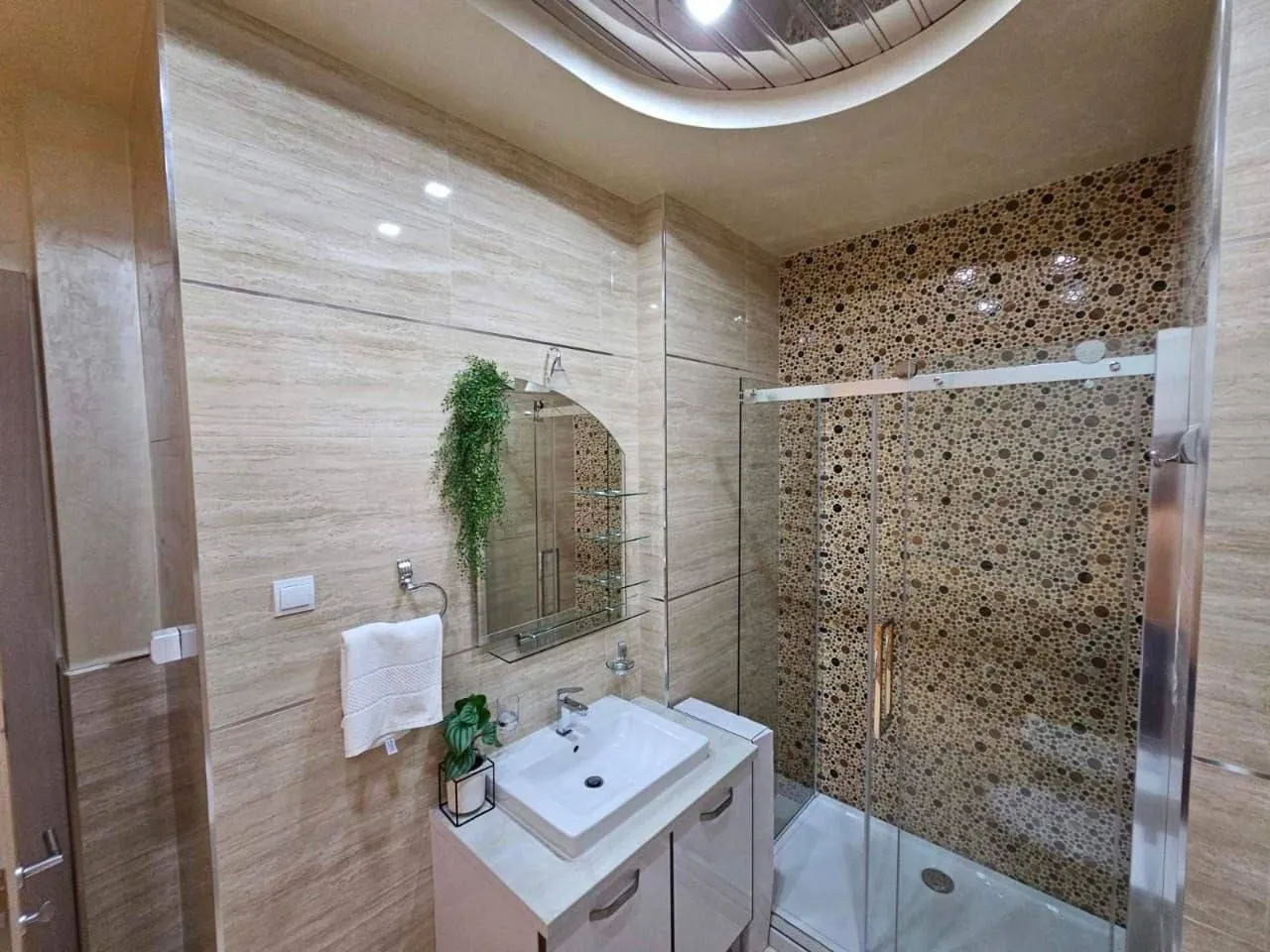 Rent, two bedroom apartment, 117m², Centar, Budva