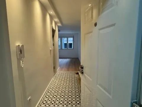 Izdavanje, jednosoban stan, 32m², Cvetni Trg, Vračar Sve Podlokacije - image 10