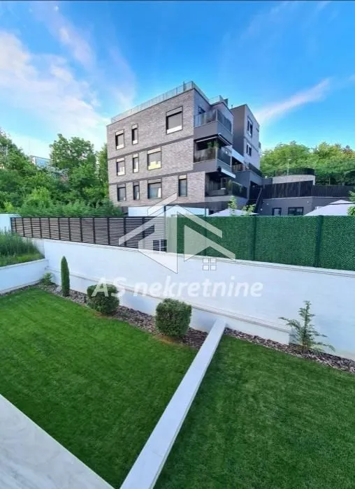 Izdavanje, stan, 240m², Savski Venac, Beograd