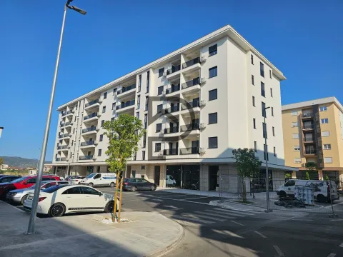 Izdavanje, stan, 53m², New City, Podgorica - image 2