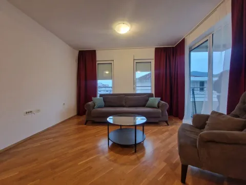 Rent, one bedroom apartment, 60m², Budva, Crna Gora - image 3