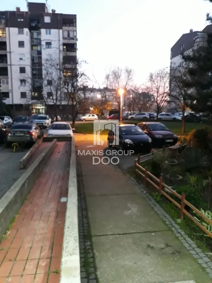 Izdavanje, dvosoban stan, 20m², Novi Beograd Blok 72, Novi Beograd Sve Podlokacije