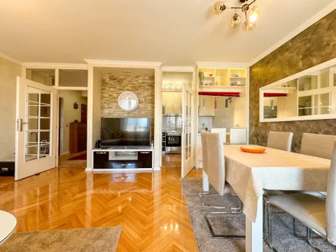 Rent, two bedroom apartment, 85m², Preko Morače, Podgorica - image 3
