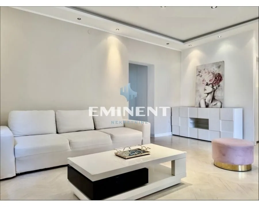 Izdavanje, trosoban stan, 100m², Stari Grad, Beograd