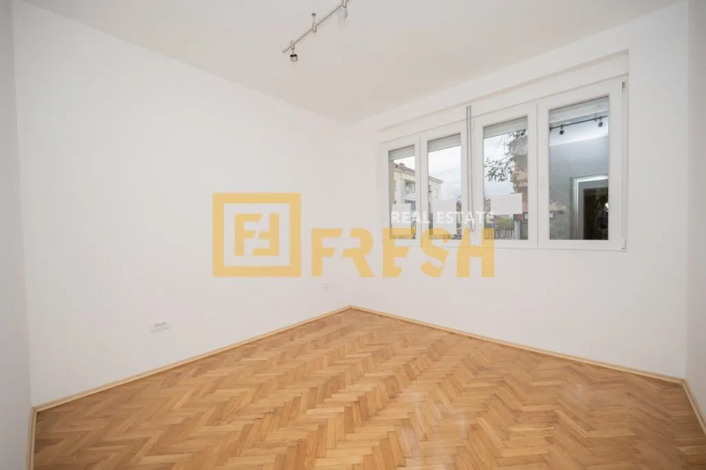 Rent, office space, 57m², Centar, Podgorica