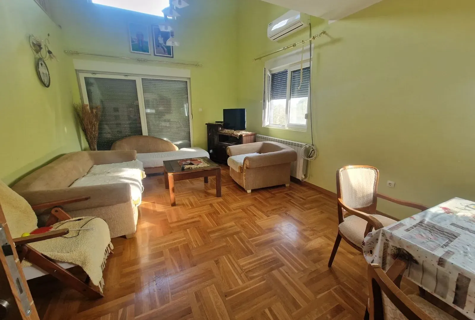 Prodaja, kuća, 240m², Danilovgrad, Crna Gora