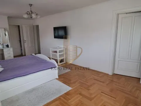 Prodaja, kuća, 200m², Beočin, Srbija - image 12