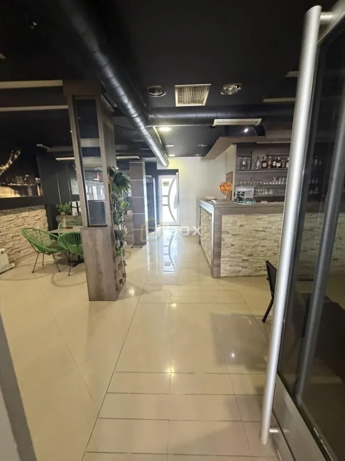 Rent, office space, 200m², Medijana, Niš