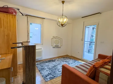 Rent, three bedroom apartment, 92m², Podgorica, Crna Gora - image 10