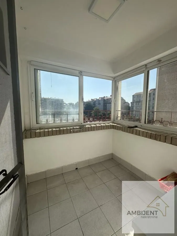 Izdavanje, trosoban stan, 88m², Bezanijska Kosa 1, Bežanijska Kosa Sve Podlokacije