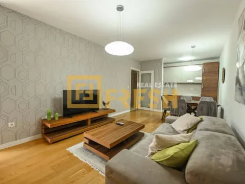 Izdavanje, dvosoban stan, 70m², Preko Morače, Podgorica