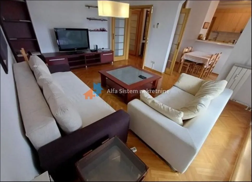 Izdavanje, trosoban stan, 92m², Novi Beograd Sve Podlokacije, Beograd