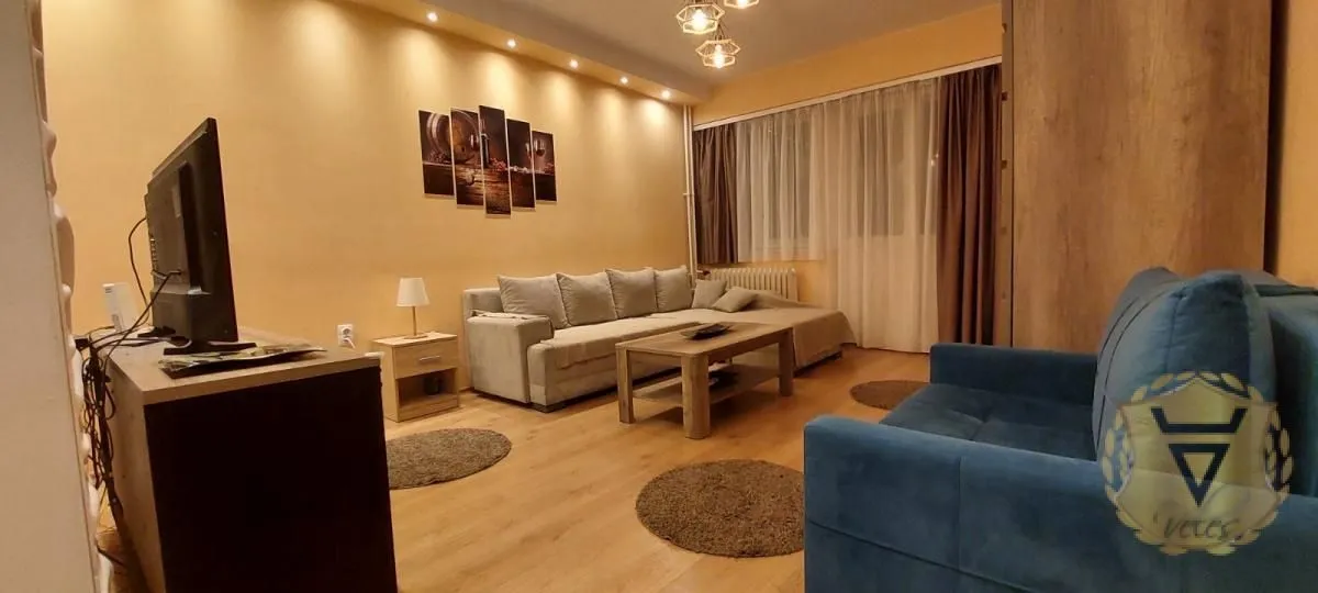 Izdavanje, dvosoban stan, 44m², Stari Grad, Beograd