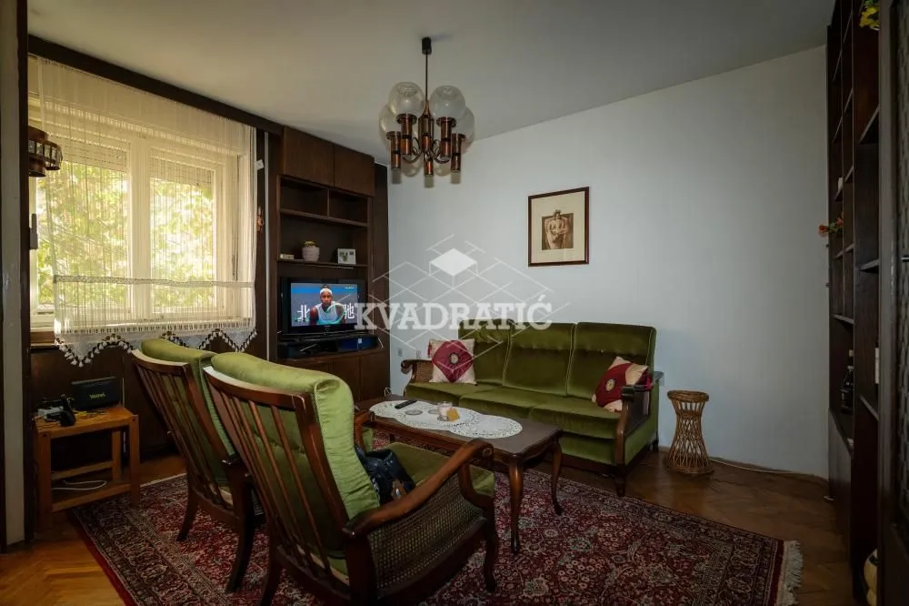 Prodaja, trosoban stan, 77m², Palilula Sve Podlokacije, Beograd