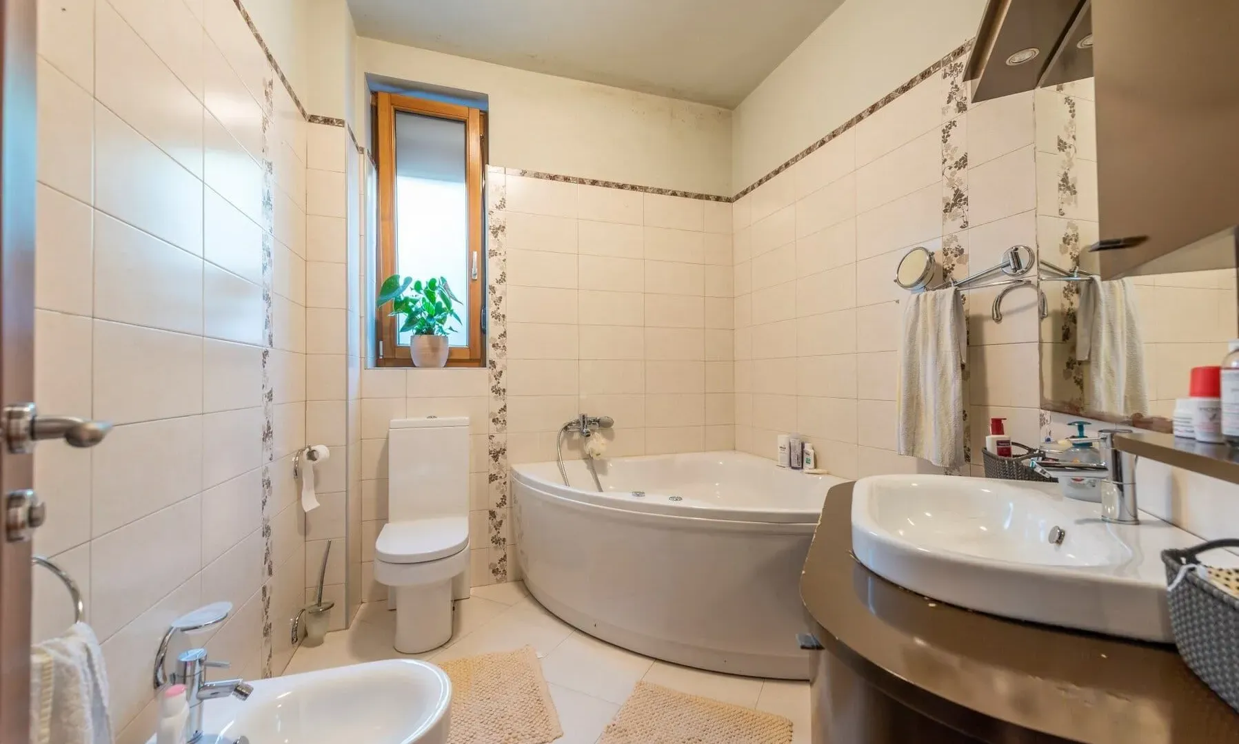 Sale, house, 305m², Orahovac, Kotor