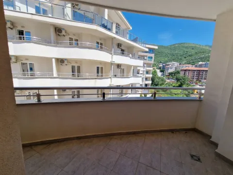 Sale, two bedroom apartment, 89m², Bečići, Budva - image 18