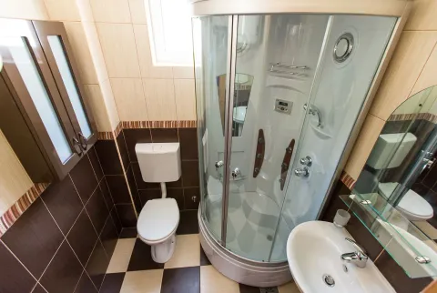 Sale, four bedroom apartment, 90m², Petrovac, Budva - image 11