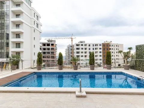 Sale, house, 400m², Bečići, Budva - image 2