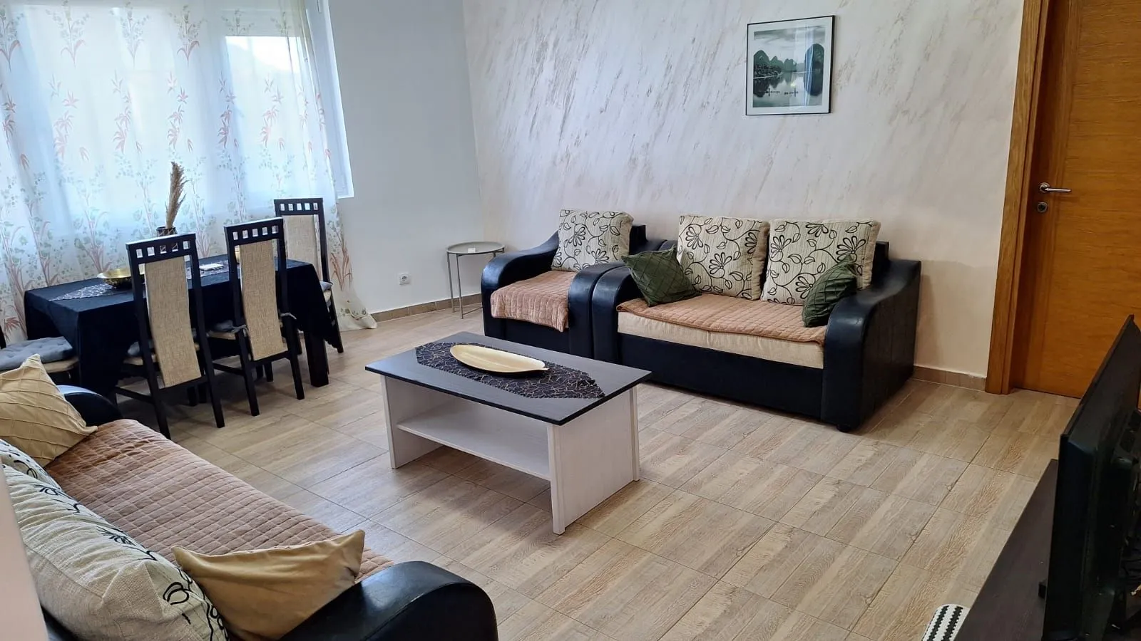 Rent, two bedroom apartment, 75m², Dumidran, Tivat