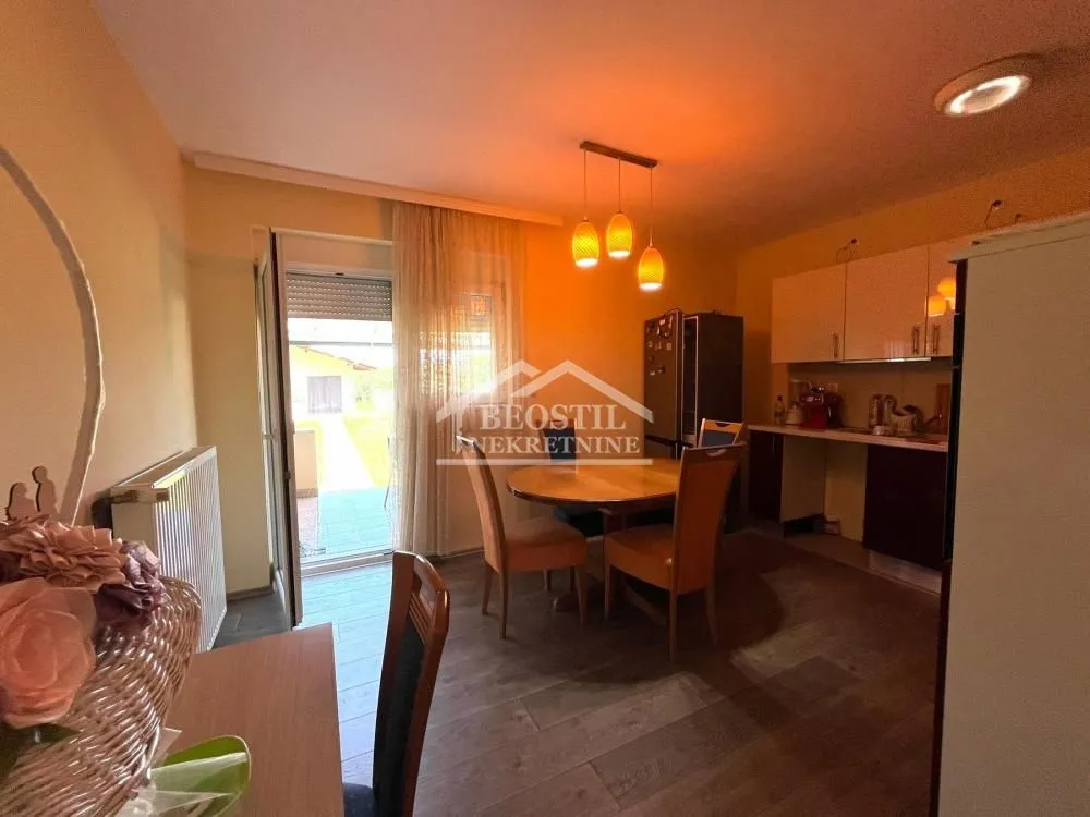 Sale, house, 250m², Papazovac, Smederevo