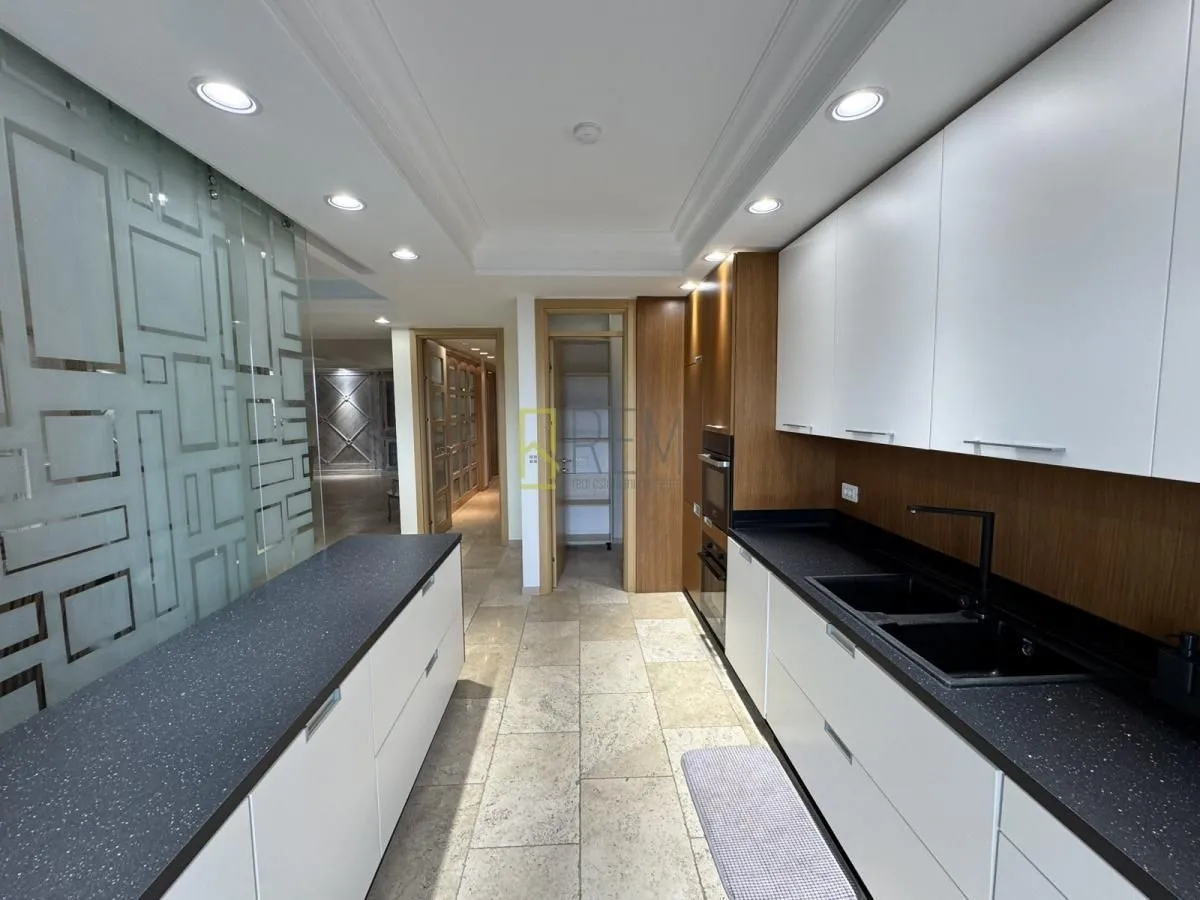 Rent, three bedroom apartment, 263m², Gorica C, Podgorica