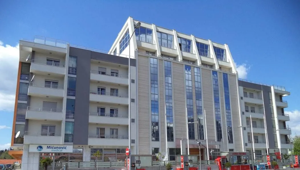 Sale, two bedroom apartment, 270m², Pobrežje, Podgorica