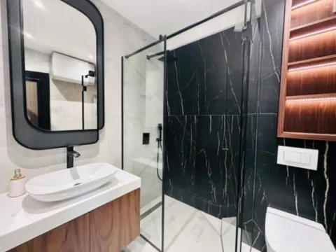 Prodaja, trosoban stan, 109m², Tivat, Crna Gora - image 2