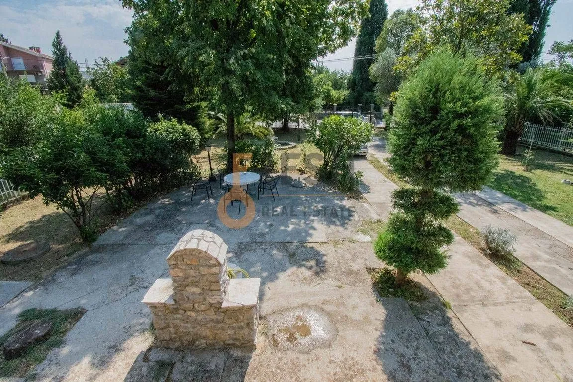 Sale, house, 330m², Masline, Podgorica