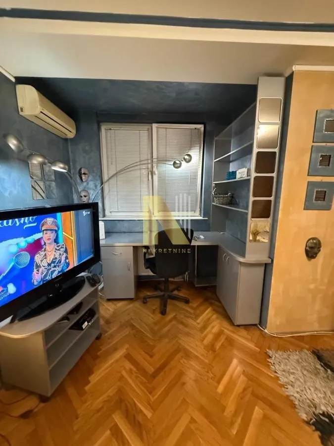 Izdavanje, jednosoban stan, 44m², Nova Detelinara, Novi Sad Sve Podlokacije