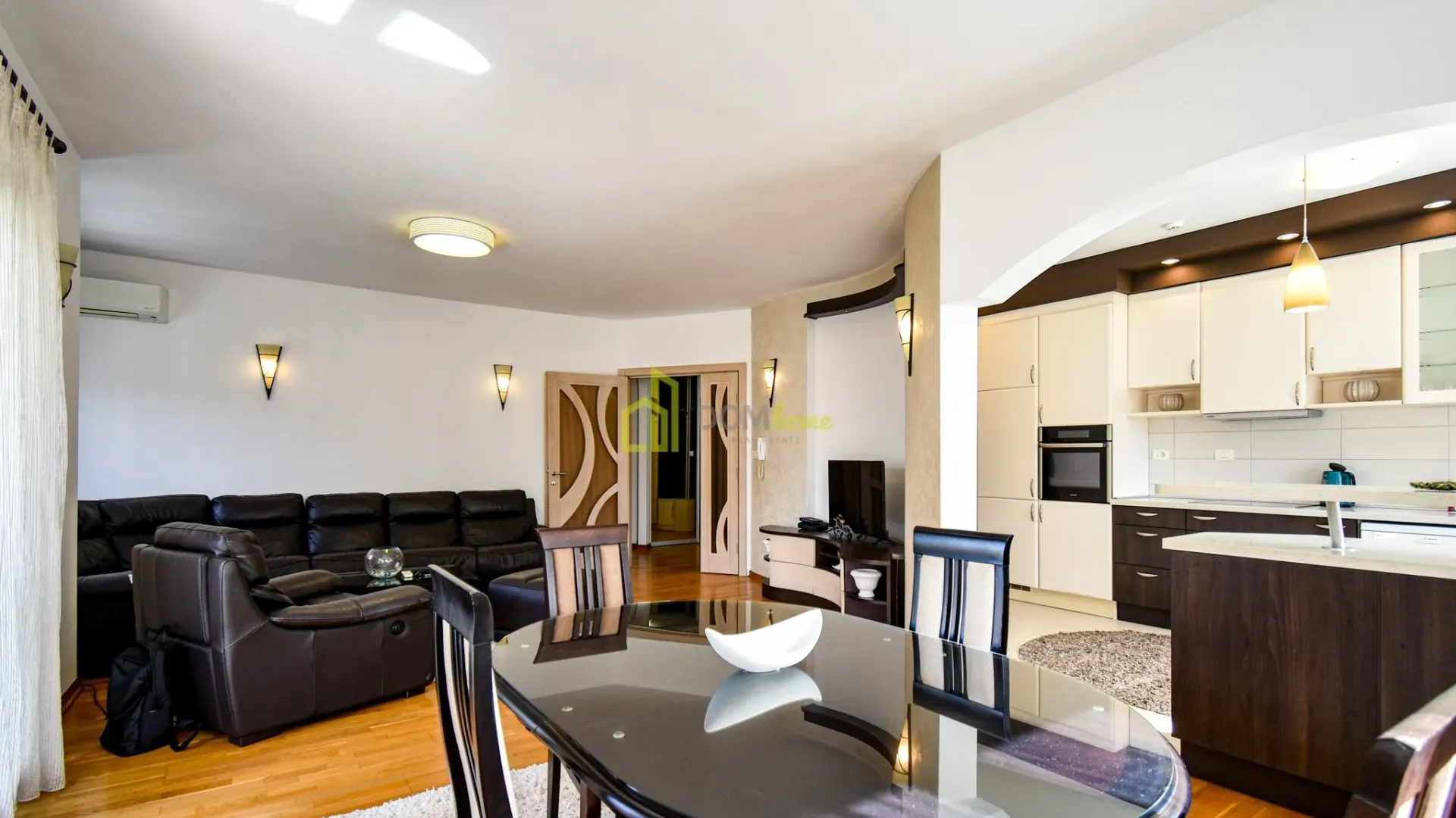 Rent, three bedroom apartment, 120m², City Kvart, Podgorica