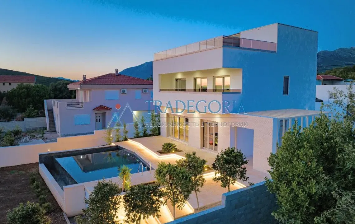 Prodaja, kuća, 290m², Krimovica, Kotor