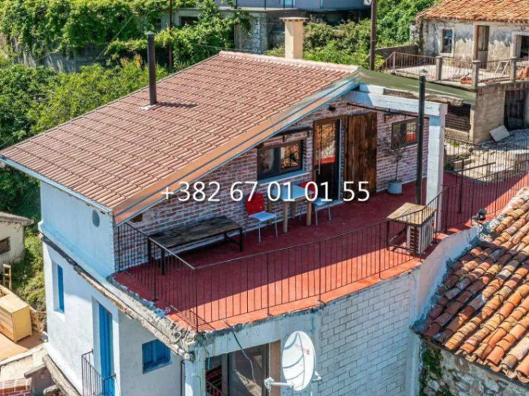 Prodaja, kuća, 250m², Dobre Vode, Bar