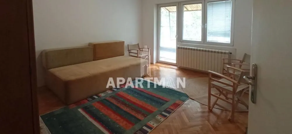 Izdavanje, jednosoban stan, 32m², Kalenić Pijaca, Vračar Sve Podlokacije