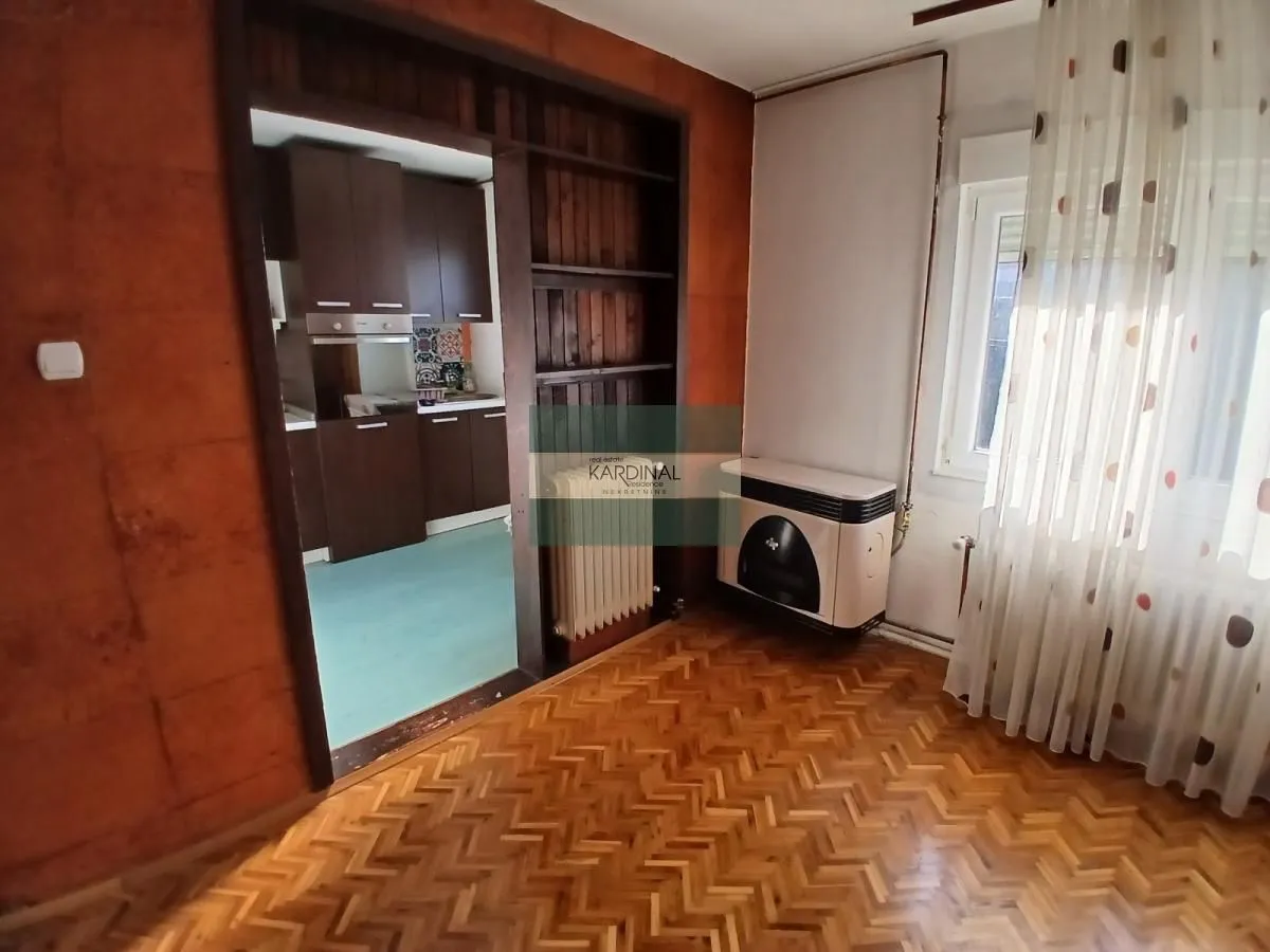 Prodaja, kuća, 240m², Jabučar, Kragujevac