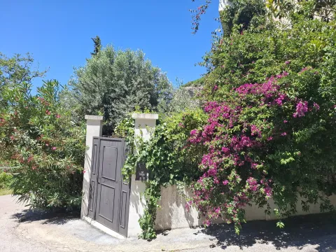 Sale, house, 380m², Perazića do, Budva - image 7