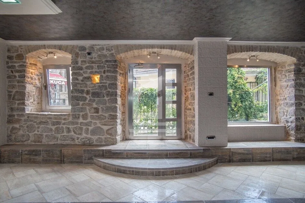 Sale, office space, 102m², Herceg Novi, Crna Gora