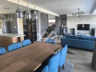 Izdavanje, kuća, 250m², Novi Majur, Petrovaradin - image 1