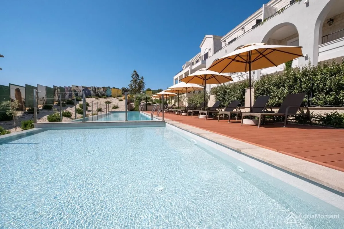 Sale, two bedroom apartment, 93m², Radovići, Tivat