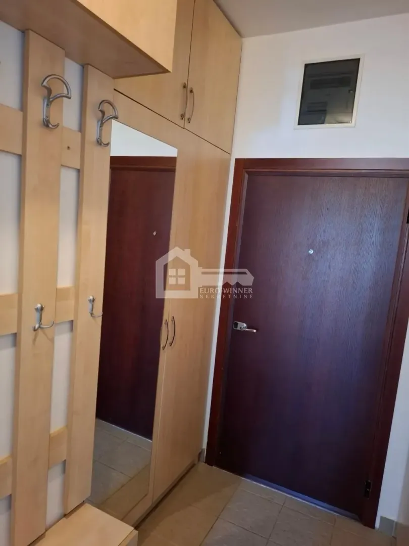 Rent, one bedroom apartment, 39m², Južni Bulevar, Vračar Sve Podlokacije