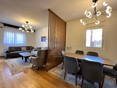 Izdavanje, dvosoban stan, 950m², New City, Podgorica - image 9