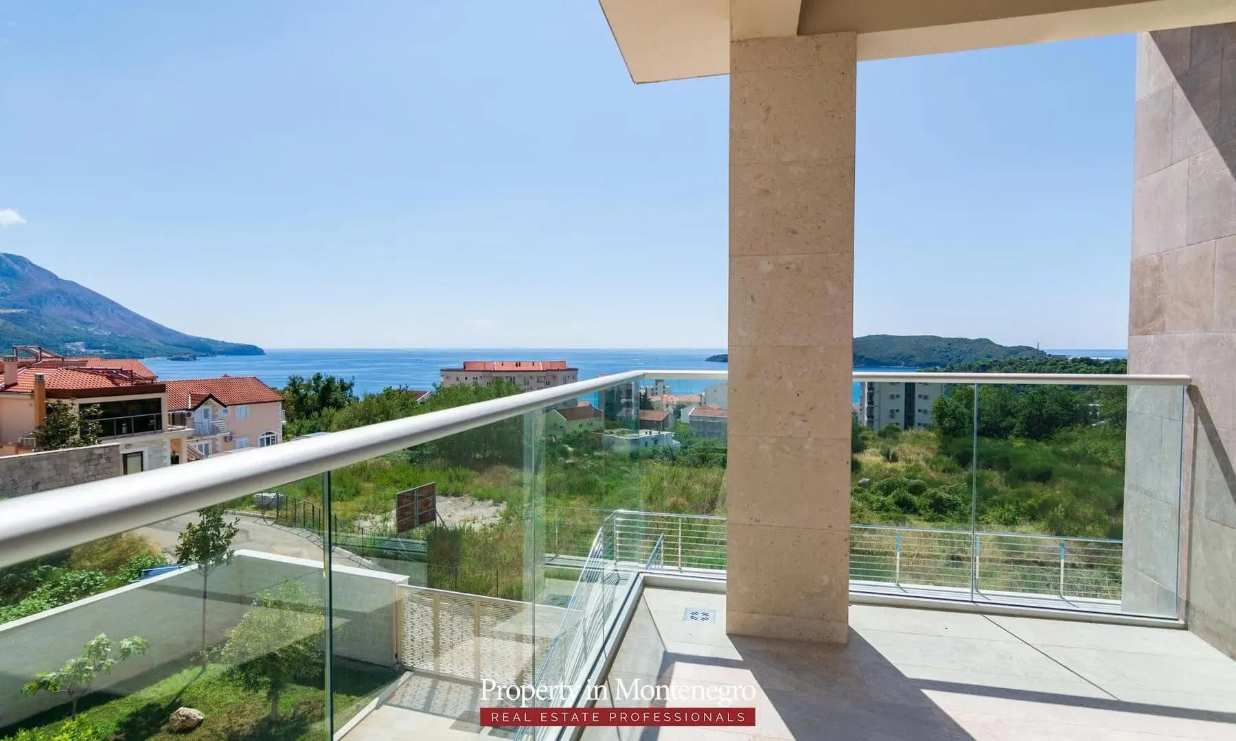 Sale, house, 400m², Bečići, Budva